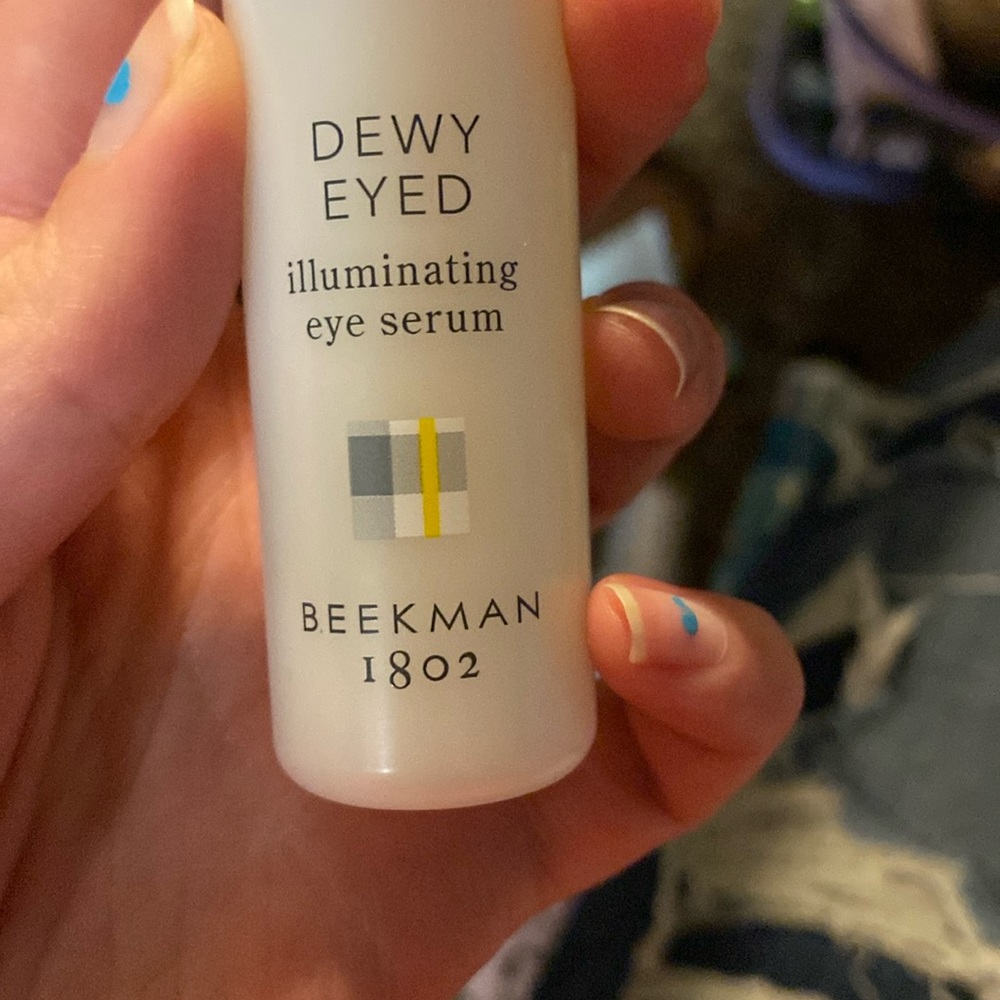 Dewy eyed eye serum